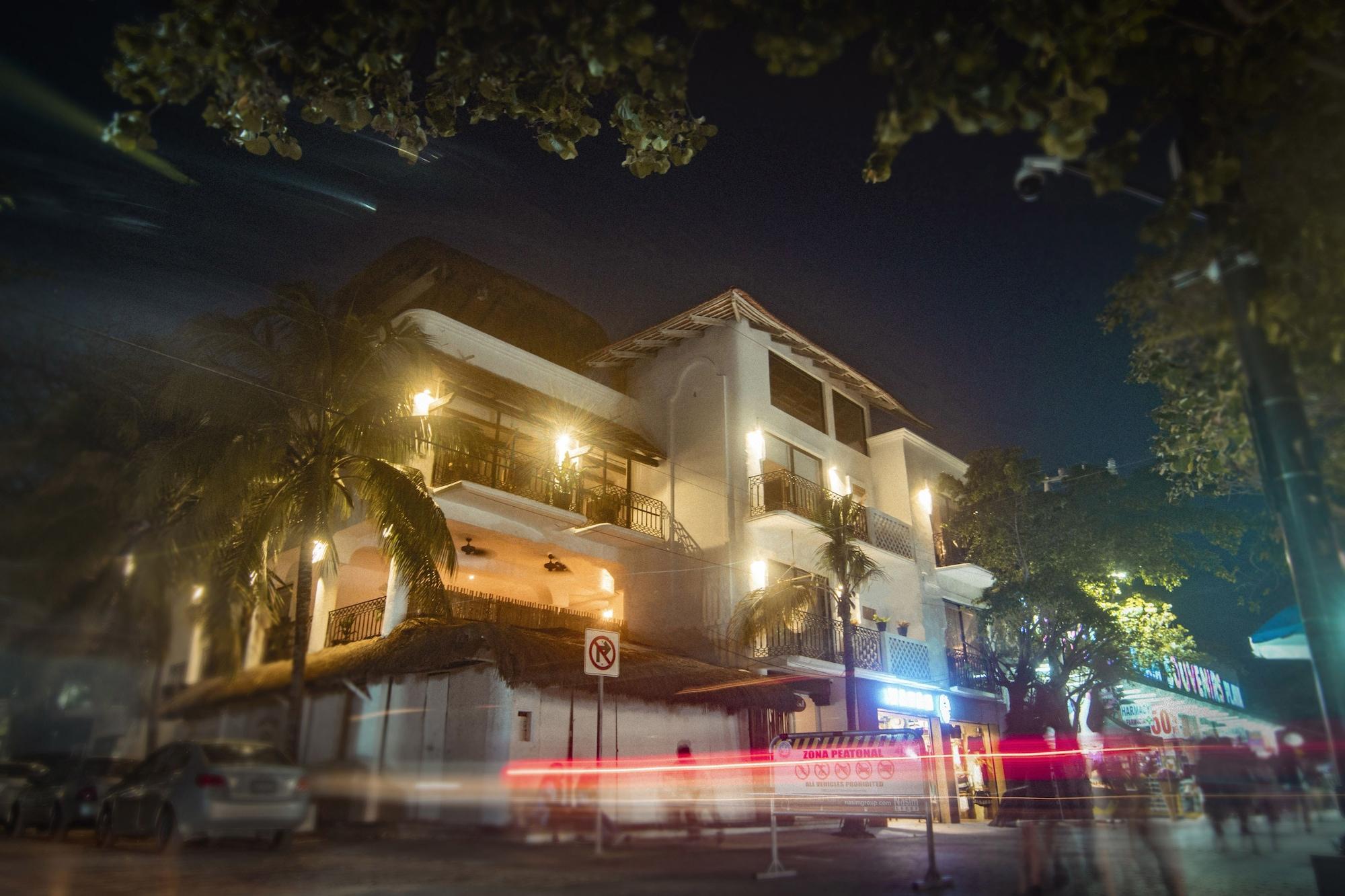 Hotel Banana Boutique & Spa - 5Th Av Плая дел Кармен Екстериор снимка