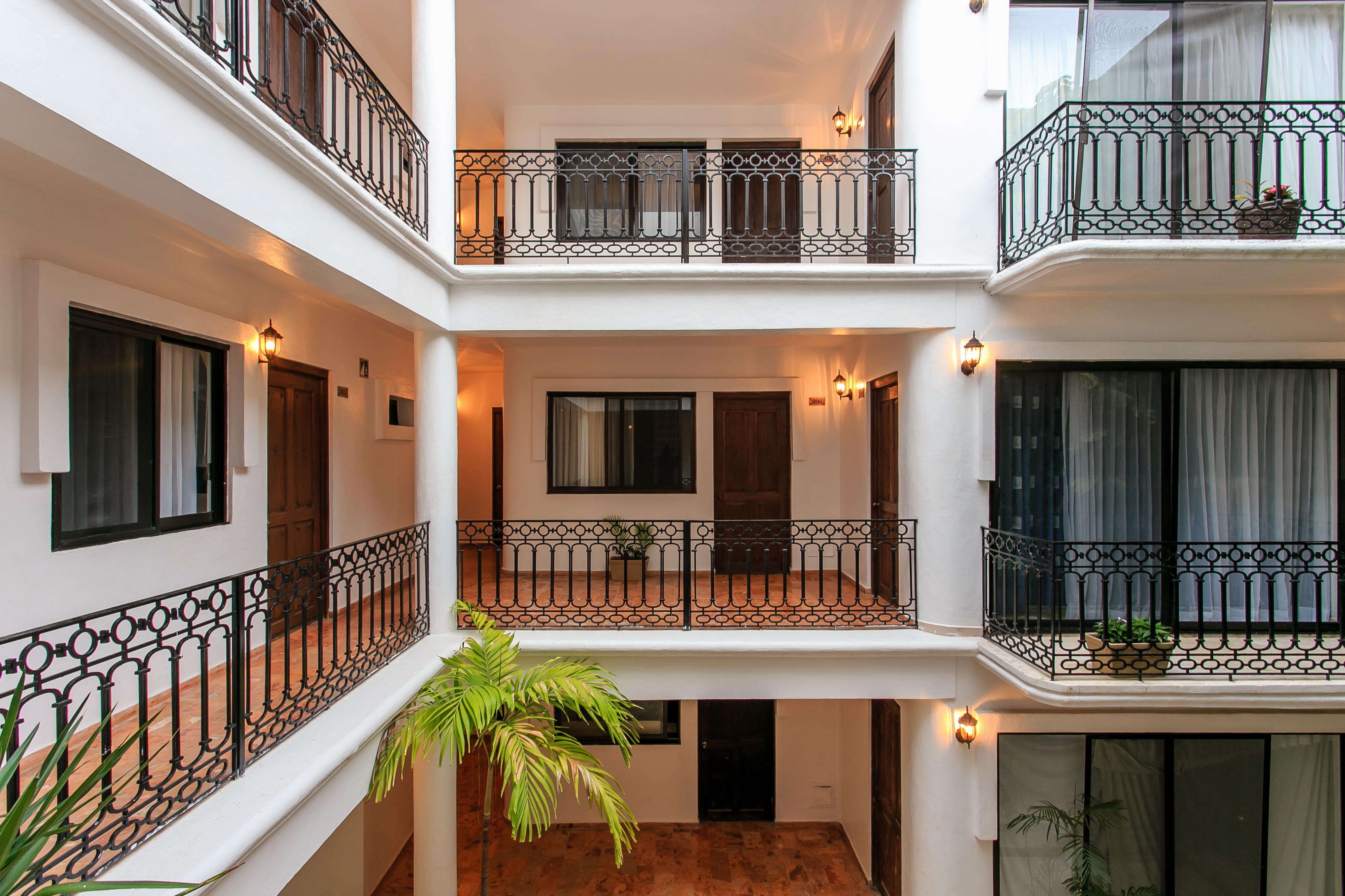 Hotel Banana Boutique & Spa - 5Th Av Плая дел Кармен Екстериор снимка