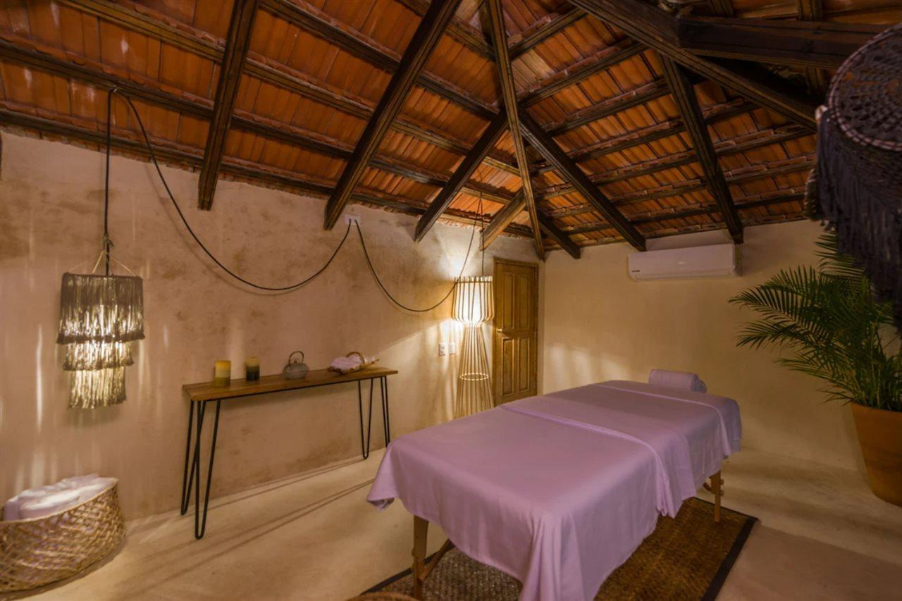 Hotel Banana Boutique & Spa - 5Th Av Плая дел Кармен Екстериор снимка