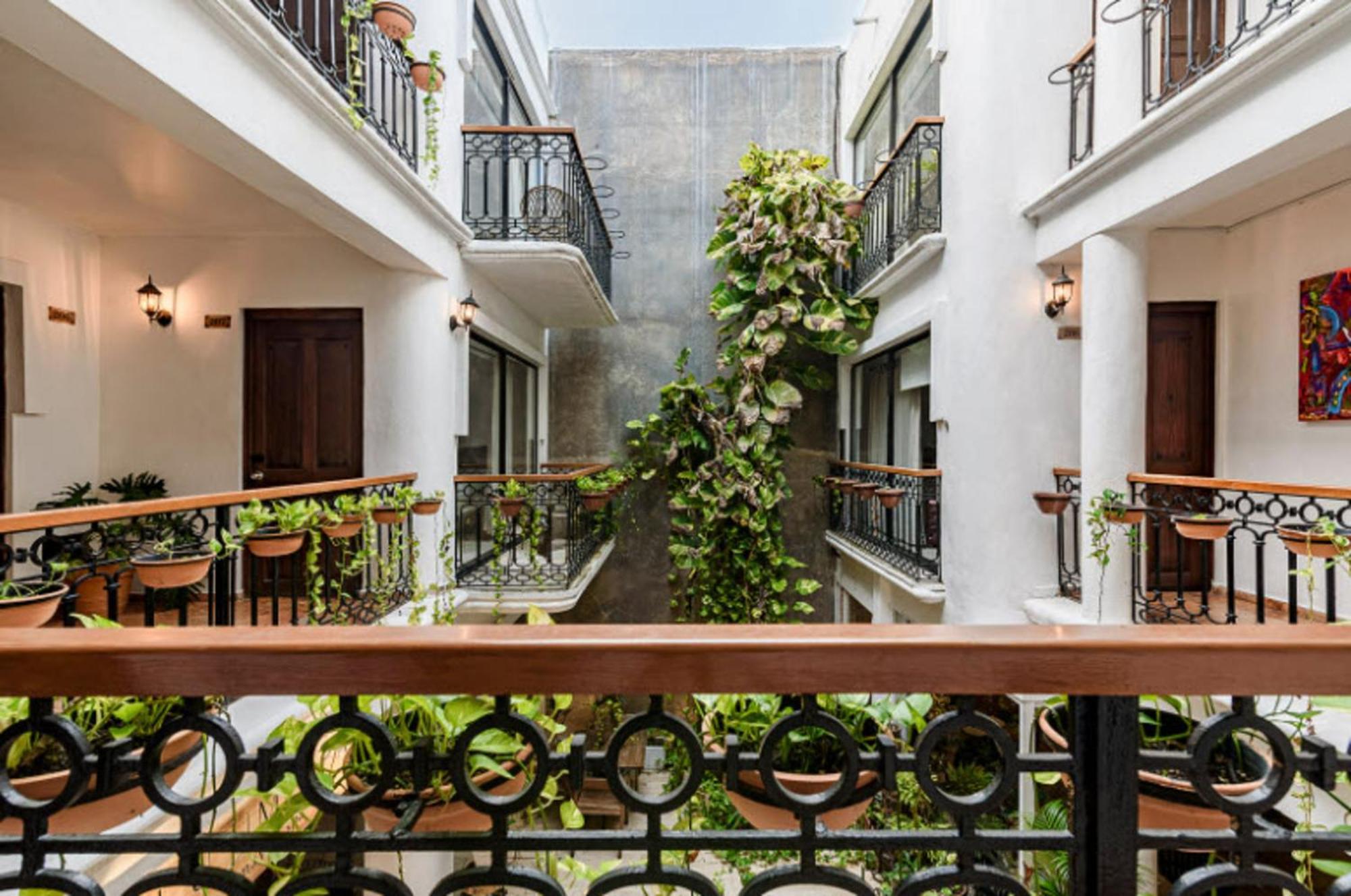 Hotel Banana Boutique & Spa - 5Th Av Плая дел Кармен Екстериор снимка