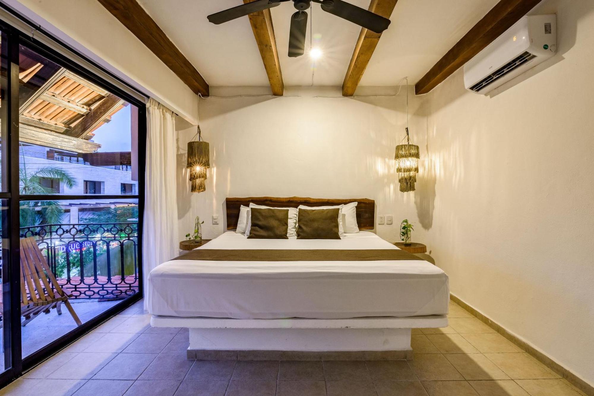 Hotel Banana Boutique & Spa - 5Th Av Плая дел Кармен Екстериор снимка
