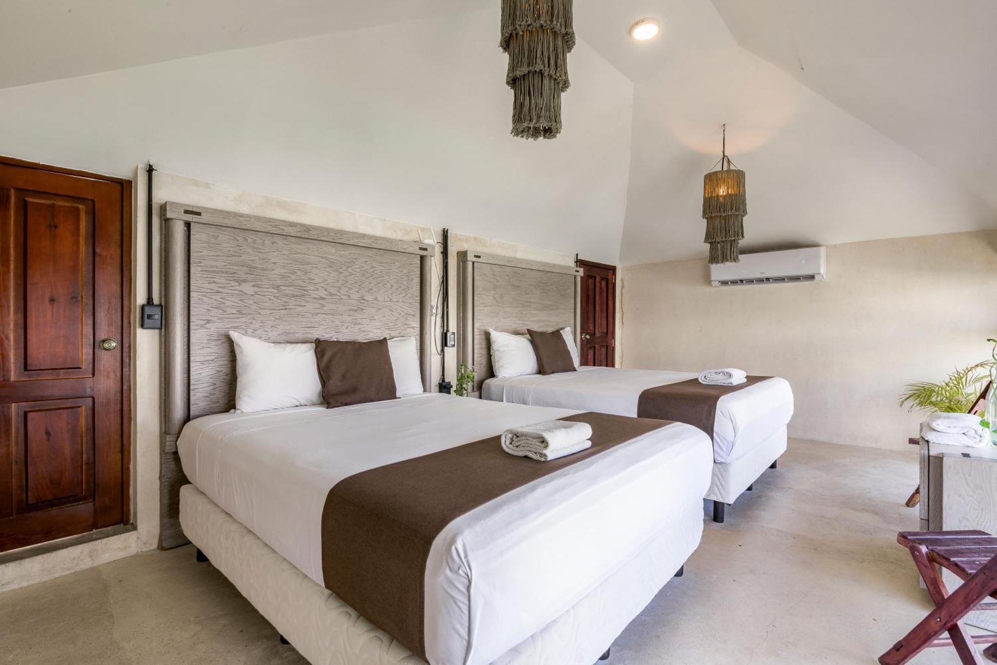 Hotel Banana Boutique & Spa - 5Th Av Плая дел Кармен Екстериор снимка